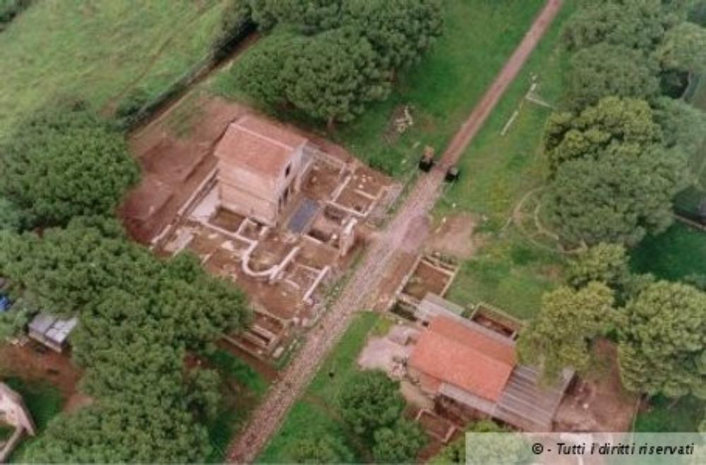 Parco archeologico delle Tombe della Via Latina  Roma